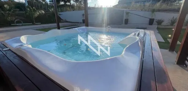 Sobrado com 5 Quartos à venda, 354m² no , Hidrolândia