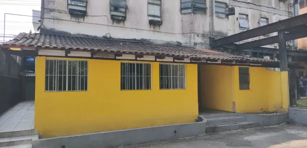 Galpão / Depósito / Armazém para alugar, 180m² no Parque Rincão, Cotia
