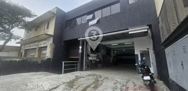 Galpão / Depósito / Armazém para alugar, 750m² no Vila Sônia, São Paulo