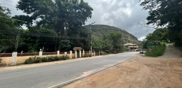 Fazenda / Sítio / Chácara com 3 Quartos à venda, 500m² no Pedro do Rio, Petrópolis