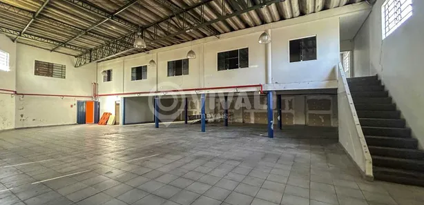 Loja / Salão / Ponto Comercial para venda ou aluguel, 350m² no Jardim Galetto, Itatiba
