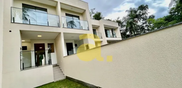 Sobrado com 2 Quartos à venda, 96m² no Água Verde, Blumenau