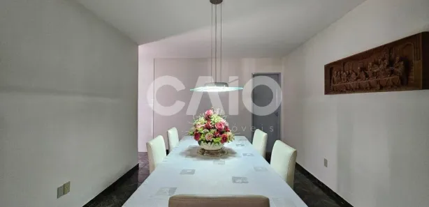 Casa com 3 Quartos à venda, 209m² no Candelária, Natal