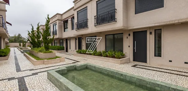 Casa de Condomínio com 3 Quartos para alugar, 158m² no Jardim Social, Curitiba