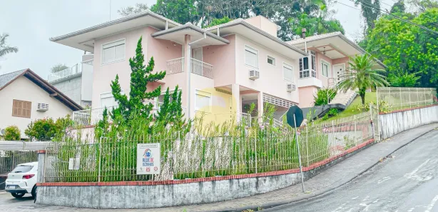 Casa com 4 Quartos para alugar, 316m² no Do Salto, Blumenau