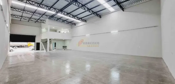 Galpão / Depósito / Armazém à venda, 370m² no Ipiranga, Divinópolis