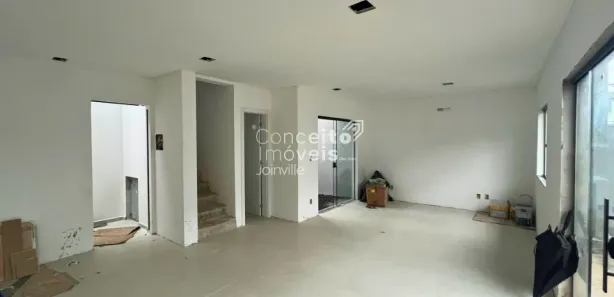 Sobrado com 2 Quartos à venda, 97m² no Boa Vista, Joinville
