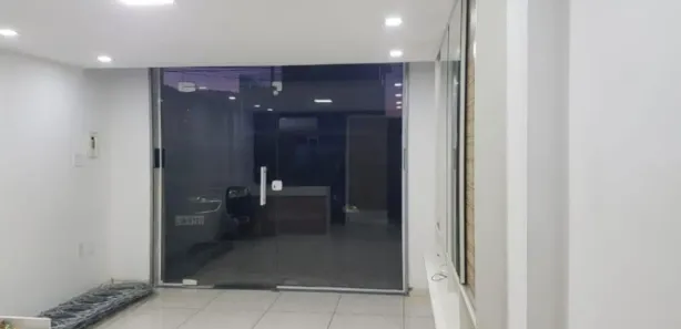 Conjunto Comercial / Sala à venda, 44m² no Jardim Atlântico Oeste (Itaipuaçu), Maricá
