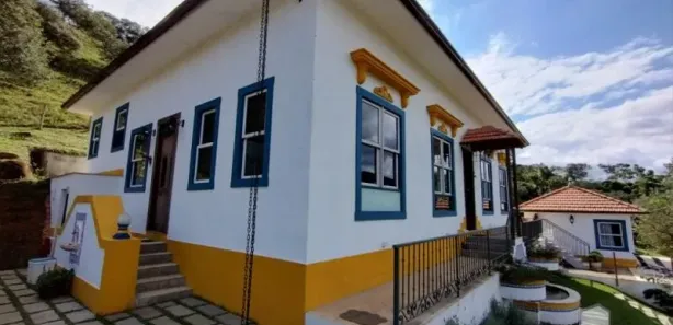 Fazenda / Sítio / Chácara com 4 Quartos à venda, 250m² no Pedro do Rio, Petrópolis