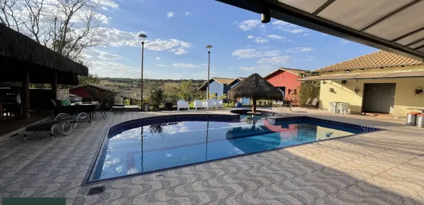 Fazenda / Sítio / Chácara com 8 Quartos para alugar, 600m² no , Hidrolândia