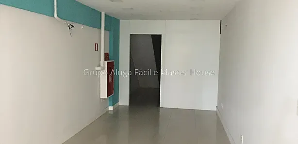 Loja / Salão / Ponto Comercial para venda ou aluguel, 55m² no Centro, Juiz de Fora