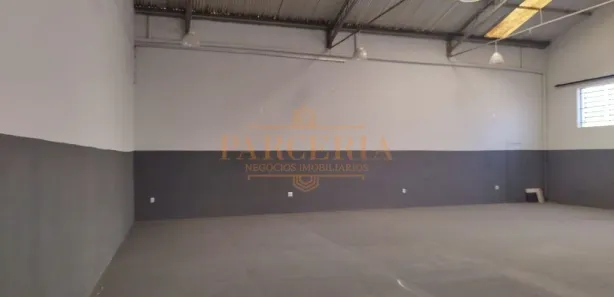 Galpão / Depósito / Armazém para alugar, 250m² no Boa Vista, Araçatuba