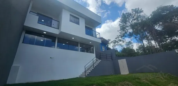 Casa com 3 Quartos à venda, 250m² no São Pedro, Juiz de Fora