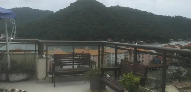 Cobertura com 3 Quartos para venda ou aluguel, 200m² no Itacurussá, Mangaratiba