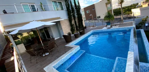 Casa de Condomínio com 5 Quartos para alugar, 400m² no Alphaville (Abrantes), Camaçari
