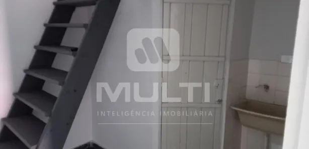 Loja / Salão / Ponto Comercial com 1 Quarto à venda, 30m² no Santa Mônica, Uberlândia