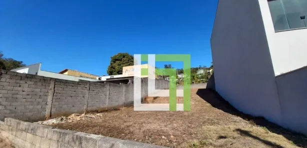 Terreno / Lote / Condomínio para venda ou aluguel, 397m² no Caxambu, Jundiaí