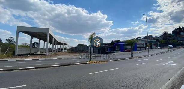 Galpão / Depósito / Armazém para venda ou aluguel, 680m² no Vila Mogilar, Mogi das Cruzes