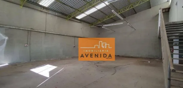Galpão / Depósito / Armazém à venda, 250m² no Jardim São Pedro, Hortolândia