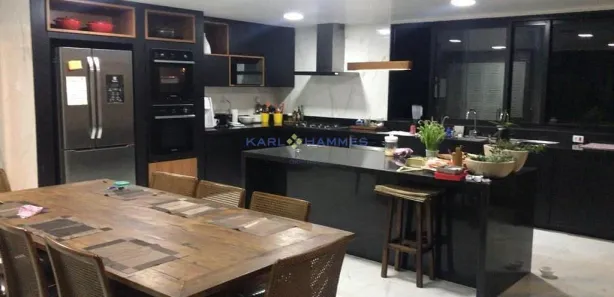 Casa com 4 Quartos à venda, 400m² no Castelanea, Petrópolis