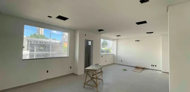 Conjunto Comercial / Sala para alugar, 38m² no Centro, Chapecó