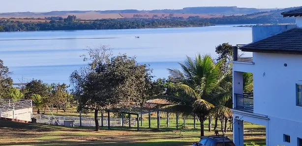 Fazenda / Sítio / Chácara com 7 Quartos à venda, 550m² no Taguatinga Centro, Brasília