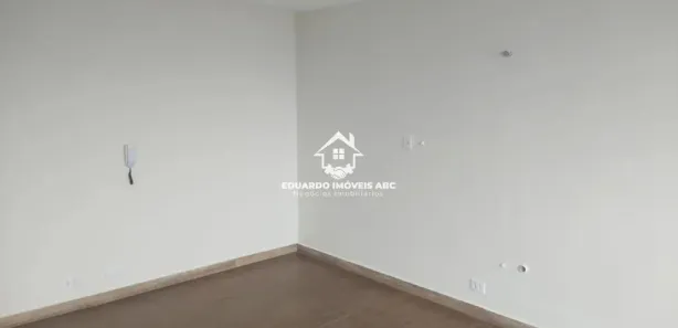 Conjunto Comercial / Sala para alugar, 28m² no Matriz, Mauá