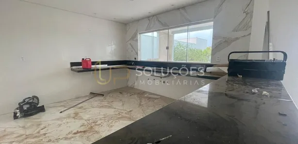 Sobrado com 5 Quartos à venda, 300m² no Condomínio Império dos Nobres, Brasília