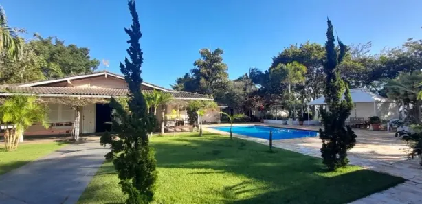 Fazenda / Sítio / Chácara com 5 Quartos para alugar, 8000m² no , Morungaba