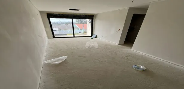 Sobrado com 3 Quartos à venda, 195m² no Uberaba, Curitiba