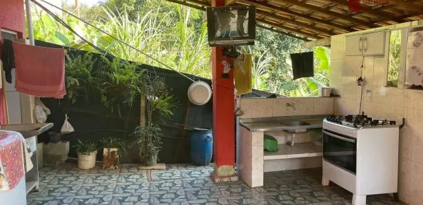 Fazenda / Sítio / Chácara com 3 Quartos à venda, 2000m² no , Araçariguama