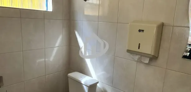Casa Comercial com 2 Quartos à venda, 179m² no Jardim Sílvia, Embu das Artes