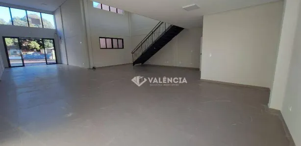 Conjunto Comercial / Sala para alugar, 170m² no Centro, Cascavel