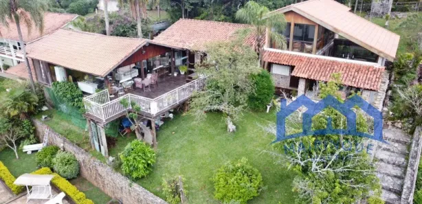 Fazenda / Sítio / Chácara com 7 Quartos à venda, 4500m² no , Mairinque