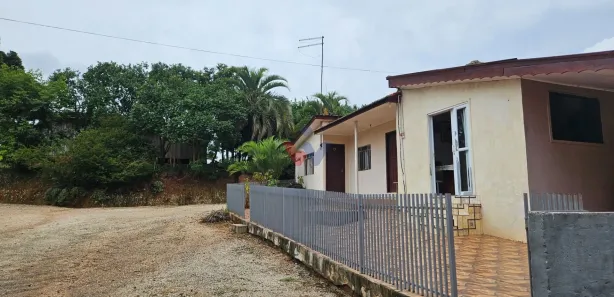 Fazenda / Sítio / Chácara com 6 Quartos à venda, 250m² no Área Rural de Araucária, Araucária