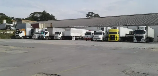 à venda, 16515m² no Centro, Embu das Artes