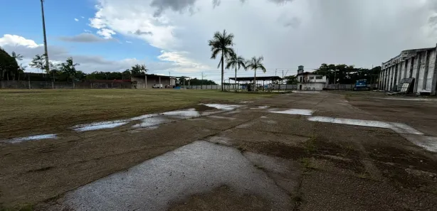 Galpão / Depósito / Armazém para alugar, 2000m² no Telégrafo, Belém