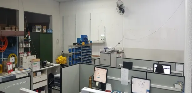 Loja / Salão / Ponto Comercial à venda, 380m² no Santa Rosa, Vinhedo