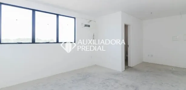 Conjunto Comercial / Sala à venda, 32m² no Centro, Canoas