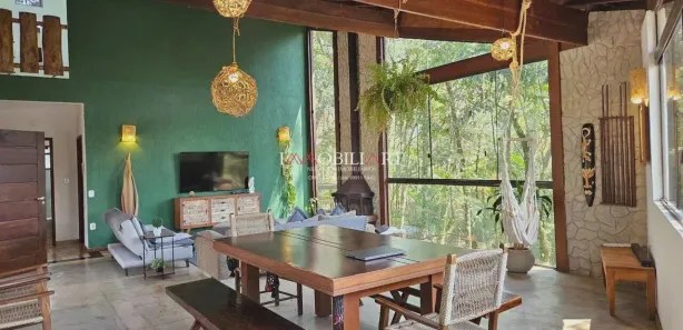 Casa de Condomínio com 4 Quartos à venda, 237m² no Serrinha do Alambari (Agulhas Negras), Resende