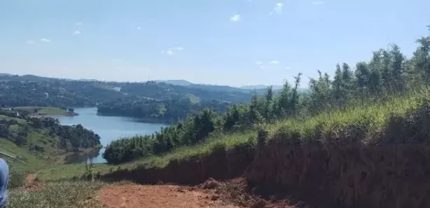 Fazenda / Sítio / Chácara à venda, 600m² no Portal da Igaratá, Igaratá