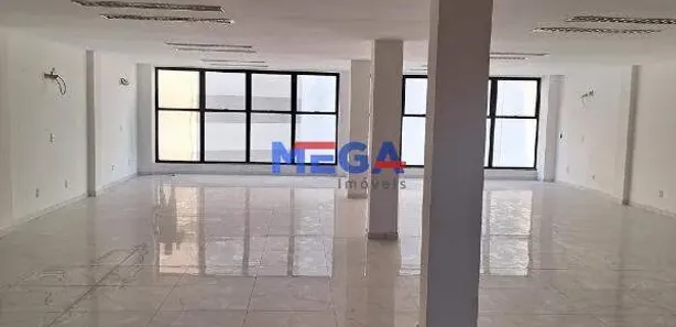 Prédio Inteiro para alugar, 180m² no Jereissati I, Maracanaú