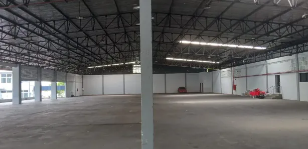 Galpão / Depósito / Armazém para alugar, 2700m² no Japiim, Manaus