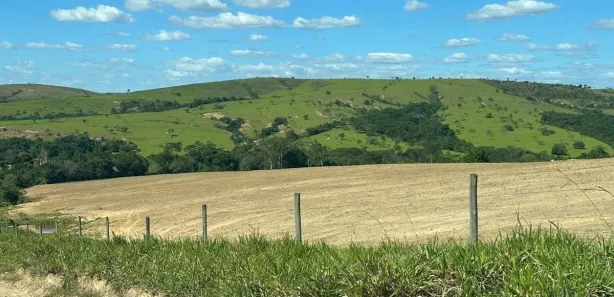 Fazenda / Sítio / Chácara à venda, 880000m² no Chácaras Coimbra, Águas Lindas de Goiás