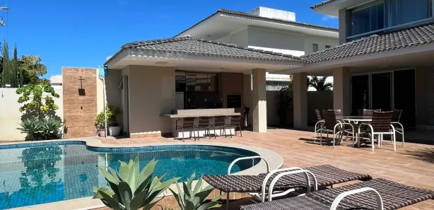 Casa com 4 Quartos à venda, 255m² no Recreio Ipitanga, Lauro de Freitas