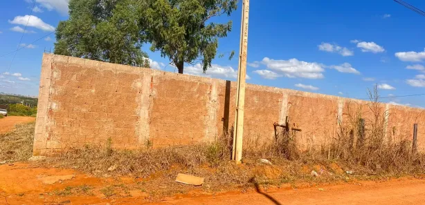 Terreno / Lote / Condomínio à venda, 350m² no , Brasília