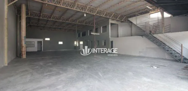 Galpão / Depósito / Armazém à venda, 630m² no Jardim Monte Santo, Almirante Tamandaré