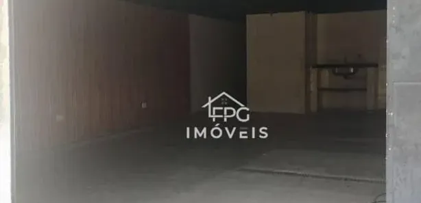 Prédio Inteiro para alugar, 80m² no Conjunto Habitacional José Barnet Y Vives, Atibaia