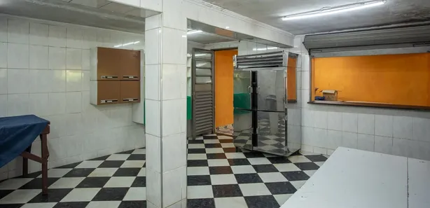Fazenda / Sítio / Chácara com 8 Quartos à venda, 1500m² no Águas da Cascata, Francisco Morato