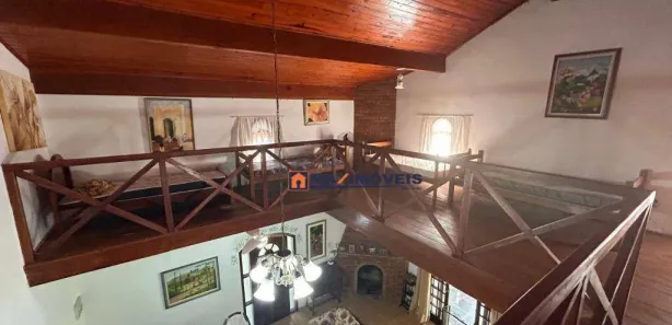 Fazenda / Sítio / Chácara com 8 Quartos para venda ou aluguel, 1000m² no Cachoeira, Atibaia